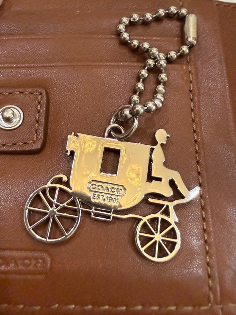 Coach Silver Carriage Motif Necklace. - Picture 4 of 10
